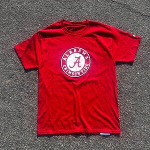 Russell Athletic Men's Red T-shirt